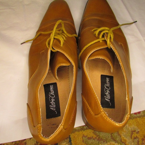 Metro Charm Classic Brown Leather Oxfords main image 9